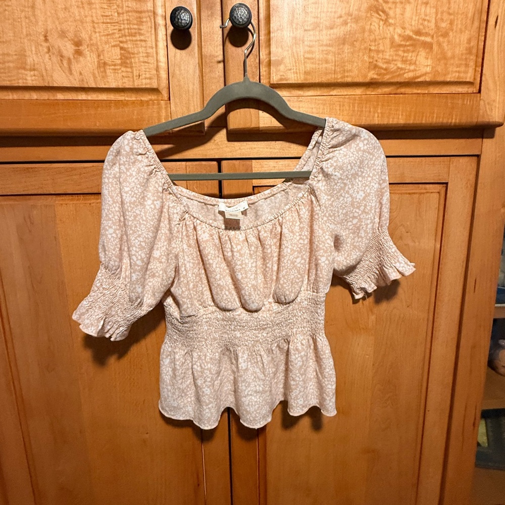 Floral Puff Sleeve Smocked Top